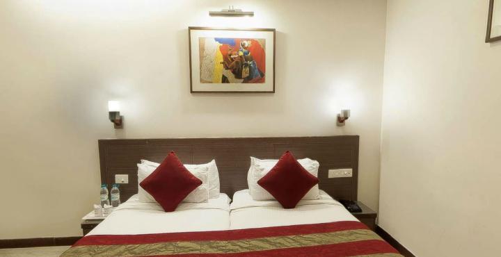 Hotel Crystal Retreat Агра Экстерьер фото